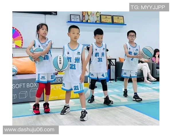 科学篮球意识训练方法探索提升运动员心理素质与竞技表现的有效策略